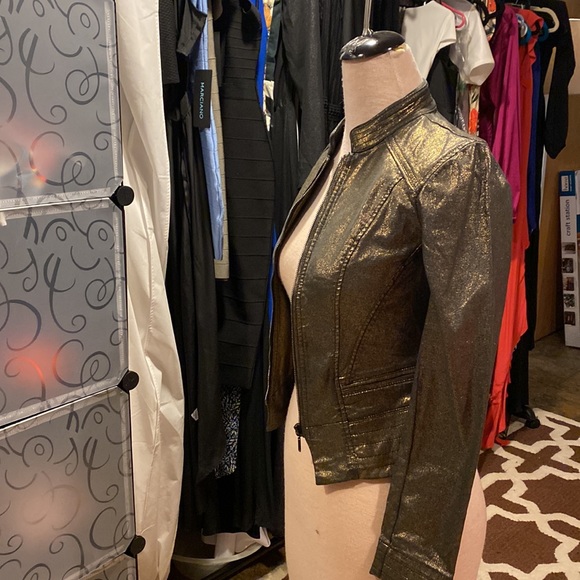 (Sold)White House black market blazer - Picture 6 of 8